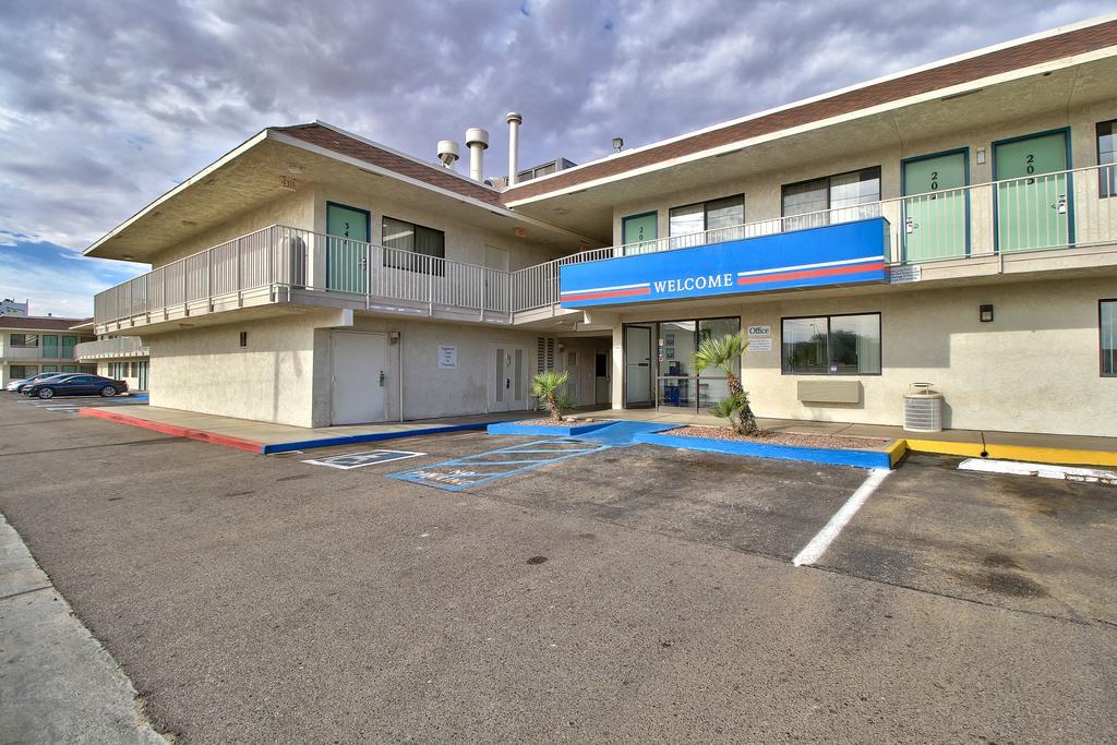 Budgetel Inn & Suites Yuma Kültér fotó